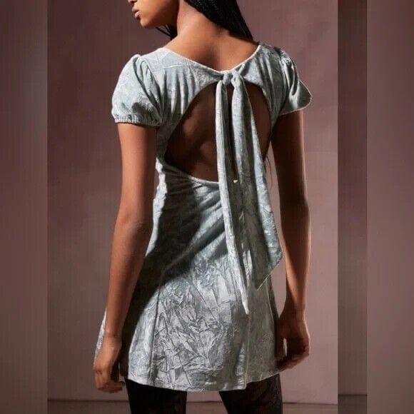 Kimchi Blue Jill Velvet Mini Dress Lace Slits UO Women’s Size M Green Open Back - Picture 2 of 10